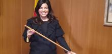 Patricia Domínguez Barja co bastón de mando 